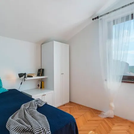 Marina House With Brand New * Pula