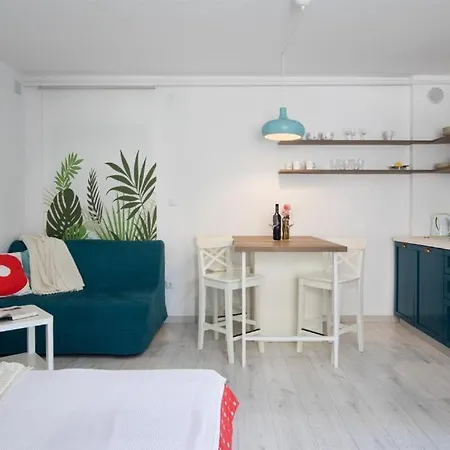 Marina House With Brand New Apartment *