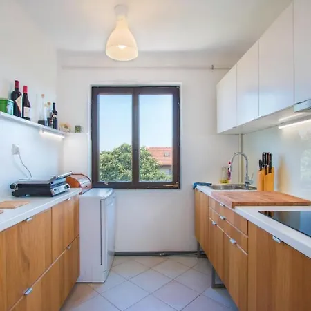 Apartment Marina House With Brand New